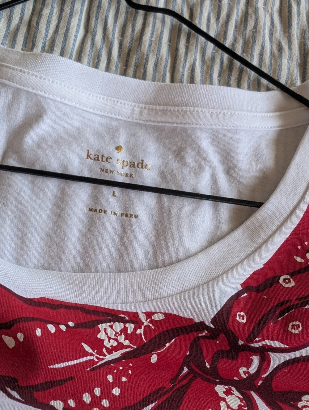 Kate Spade White With Red Bandana Tee Shirt Size Large - Picture 4 of 4